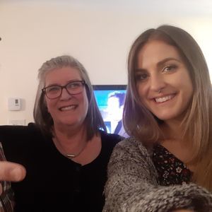 Meet your Posher, Elizabeth